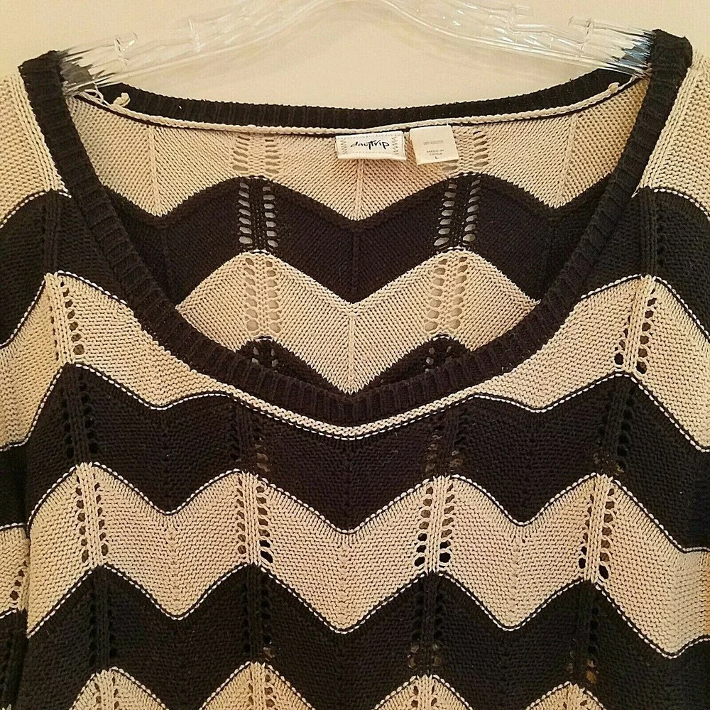 Daytrip Black Cream Chevron Pointelle Knit Sweater Large Boho Indie Layering Mod
